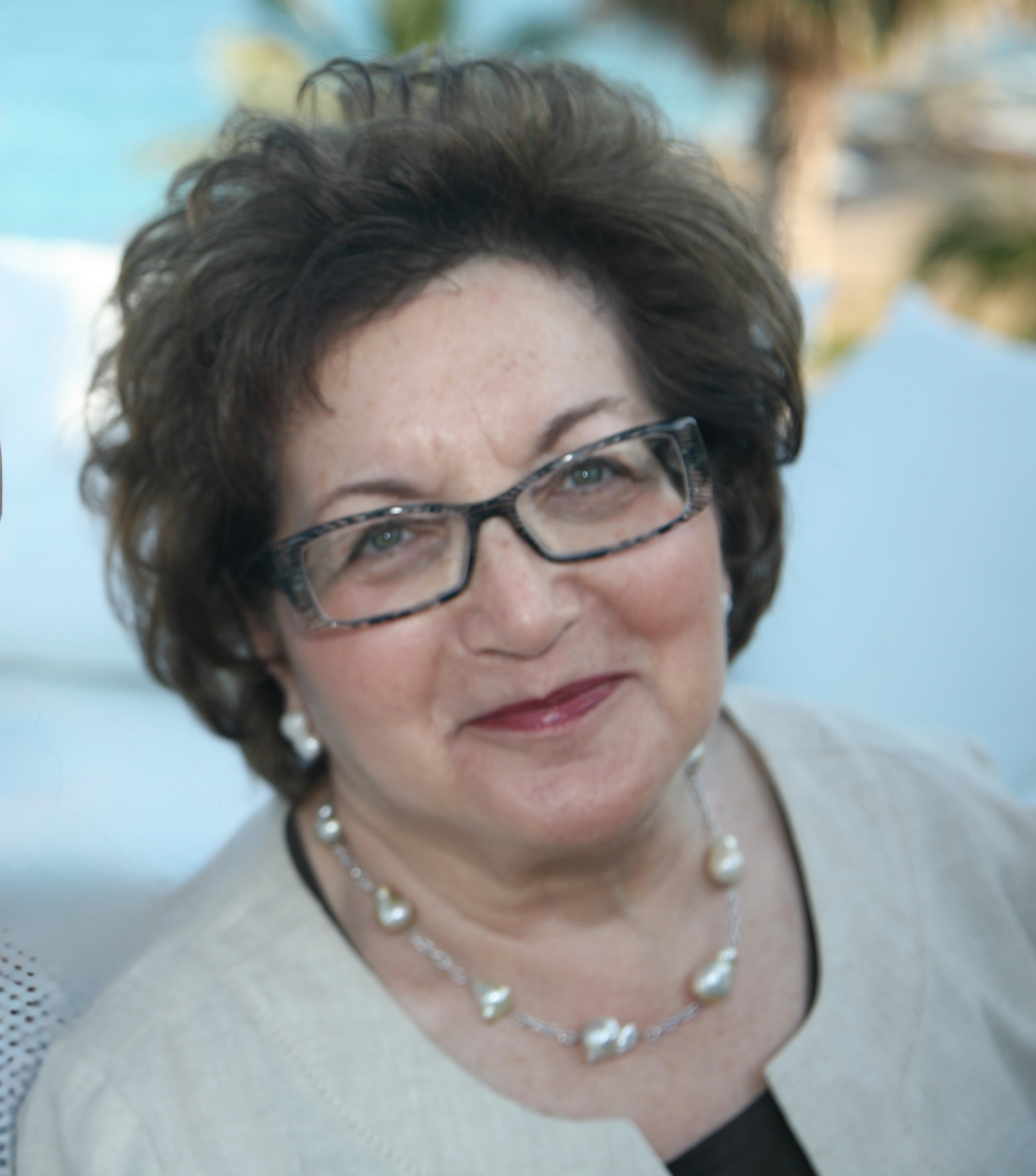 Photo of Pauline Lewis (née Wolman)